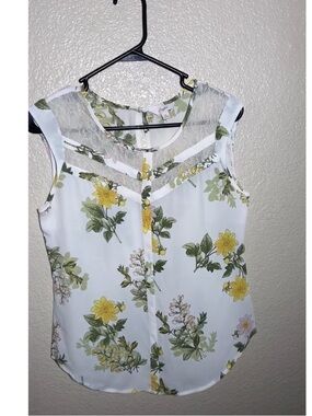 Candie's White Floral Lace-Trim Sleeveless Top